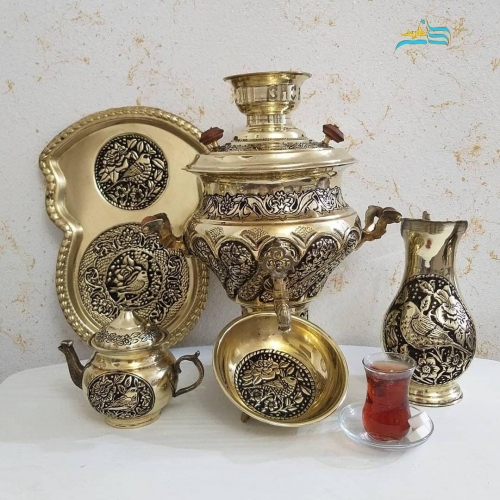 خرید، قیمت و مشخصات سرویس سماور برنجی زغالی ٦ لیتری طرح گل و مرغ با قلم دست، زیر قیمت بازار | هنرظریف