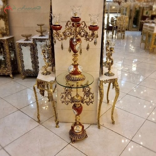 خرید آنلاین، شمعدان های رومیزی همراه میز کنار سالنی برنزی ترکیب شده با سرامیک، شکیل و خاص، با قیمت عالی | هنرظریف