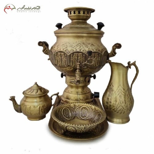 خرید آنلاین، سرویس سماور گازی برنجی کد 113 با طراحی بی نظیر و قلم زنی اعلاء همراه پارچ و قندان، کیفیت عالی دارای گارانتی ، زیر قیمت بازار | هنرظریف