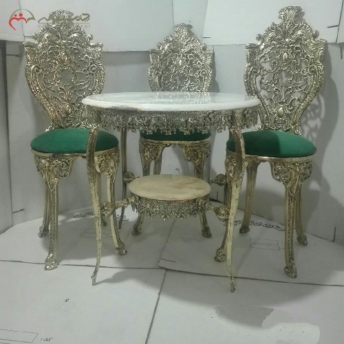 خرید آنلاین، میز غذا خوری برنزی 4 نفره با رنگ طلایی و رنگ رویه به انتخاب مشتری، طراحی کاملا جدید و شیک، با قیمت مناسب | هنرظریف