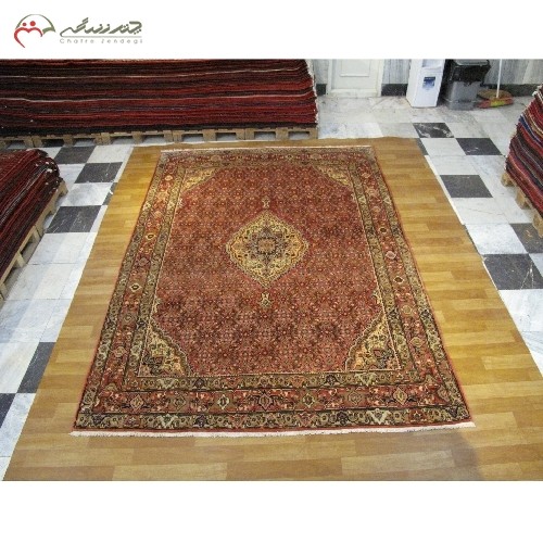 خرید آنلاین، فرش دستبافت بیجار کد 39713 در طرح ماهی و ترنج با زمینه و حاشیه های کرمی، زیر قیمت بازار | هنرظریف