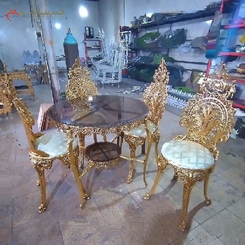 خرید آنلاین، میز ناهار خوری 4 نفره برنزی با صفحه شیشه ای و پارچه درجه یک، به قیمت تولیدی | هنرظریف