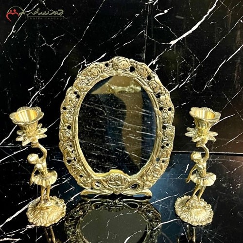 خرید آنلاین، آینه و شمعدان برنزی بیضی شکل در طرح گل شقایق و طلایی رنگ بسیار خاص و شیک، با قیمت عالی | هنرظریف