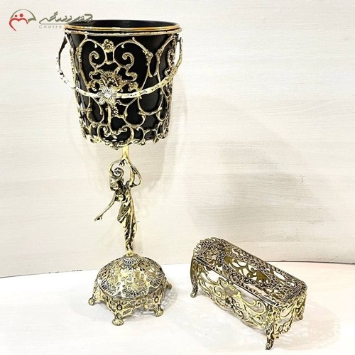 خرید آنلاین، جا دستمال کاغذی و سطل پایه دار برنزی دو تیکه ، در طرح گل رز بانو طلایی رنگ، با قیمت عالی | هنرظریف