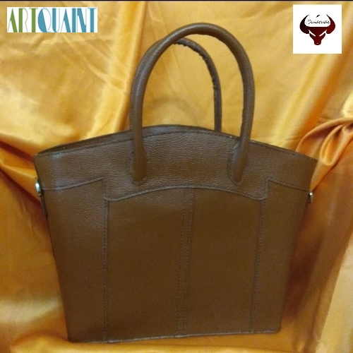 کیف چرمی مجلسی زنانه تهیه شده از چرم گاوی فلوتر و دوخته شده با نخ موم زده ایتالیایی - هنرظریف