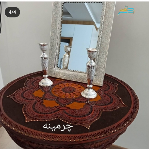 میز با طرح ماندلا تلفیقی از چرم طبیعی و جیر و اشبالت، تماما کار دست و درجه 1
