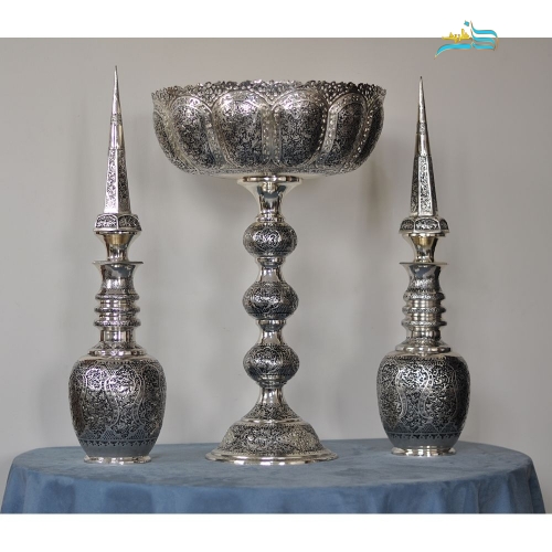 تنگ شاخدار و میوه خوری برنجی قلم زنی اعلاء با آبکاری کوره ای نقره