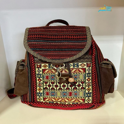 کیف کوله کوچک تمام گلیمی دستباف سیرجان جنس پشم کرک مرینوس با کیفیت بالا