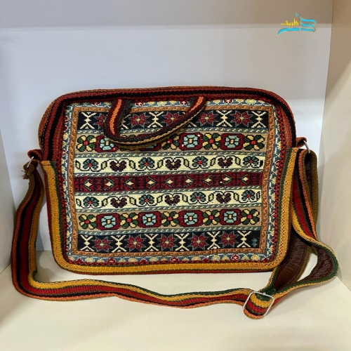 کیف دوشی کوچک تمام گلیمی دستبافت سیرجان استفاده شده از رنگ گیاهی با کیفیت بالا