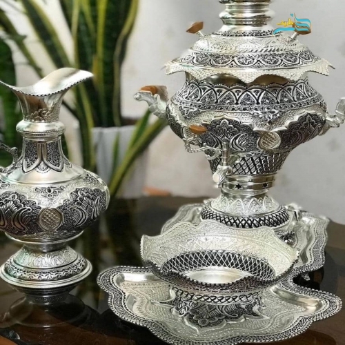سرویس سماور ٥ لیتری برنجی قلمزنی با آبکاری کوره ای نقره، رنگ ثابت