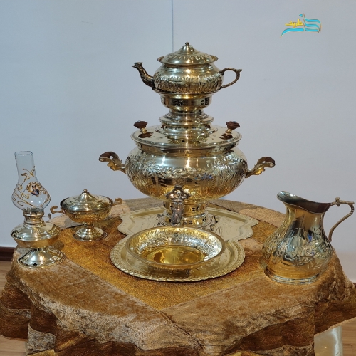 ست کامل سماور ذغالی ۶ لیتری قلمزنی، مدل توپی طلایی