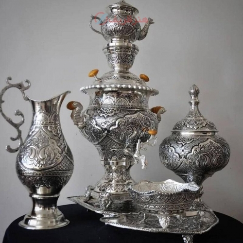 سرویس سماور تزئینی 4 لیتری و گزخوری برنجی، اثر استاد نقیان - هنرظریف