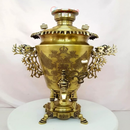 سماور زغالی مدل تراش ۸ لیتری به سبک (آنتیک) دسته توری ملکه، پایه ستوندار