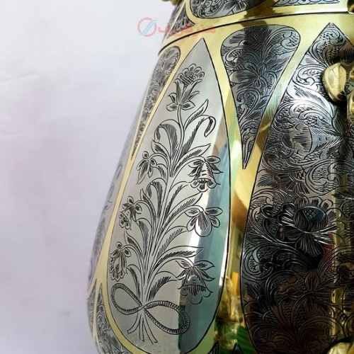 سماور زغالی ۸ لیتری مدل جام با سبک رنگ کاری نقره ای و طلایی تلفیقی
