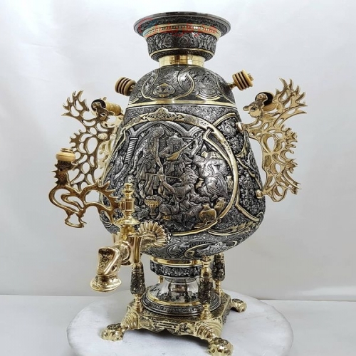 سماور زغالی ۸ لیتری مدل جام سیاه قلم، نقش شکارگاه، اسلیمی، گل مرغ و بزم