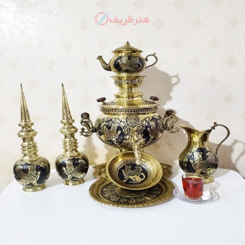 سماور زغالی برنجی سفارشی 6 لیتری توپی دسته توری طرح هخامنش - هنرظریف