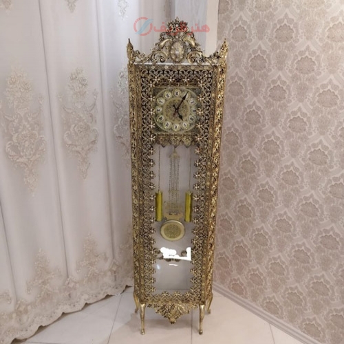 ساعت ایستاده ویترینی، جنس آلیاژ آۀومینیوم با آبکاری برنز، تولید اصفهان - هنرظریف