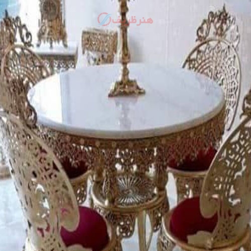 میز ناهارخوری 4 نفره، صفحه سنگ، جنس آلیاژ آلومینیوم آبکاری برنز با گارانتی