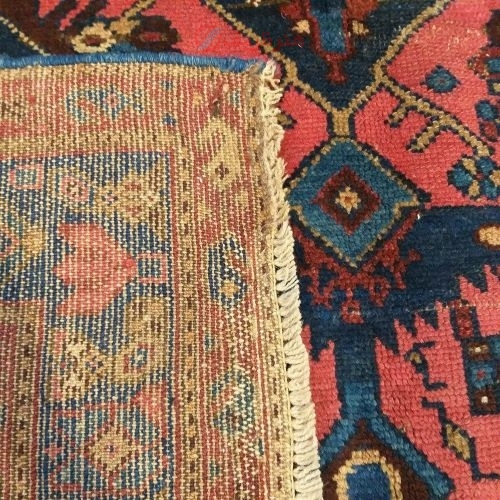 فرش دستباف آنتیک روس طرح ۲ ترنج سایز قاليچه رنگ زمینه سرمه اي رنگ حاشیه سرمه اي کد ۳۹۵۷۵