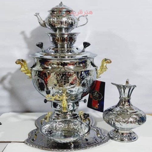سماور گازی برنجی 10 لیتری، روکش کروم، شیر و دسته طلایی