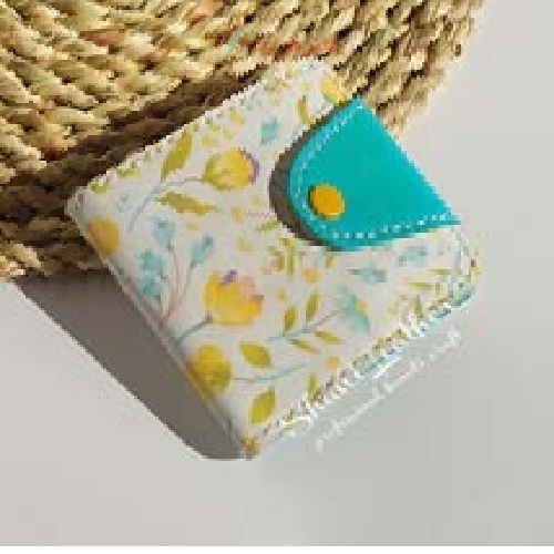 کیف پول جیبی، جنس چرم دستدوز و دستساز مدل فانتزی طرح های بسیار زیبا و دارای رنگ های متنوع