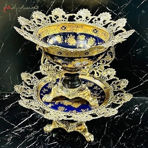 ست کاسه و بشقاب چینی با طرح گل رز و پایه های سنگی سه گوش همراه با رنگی متفاوت