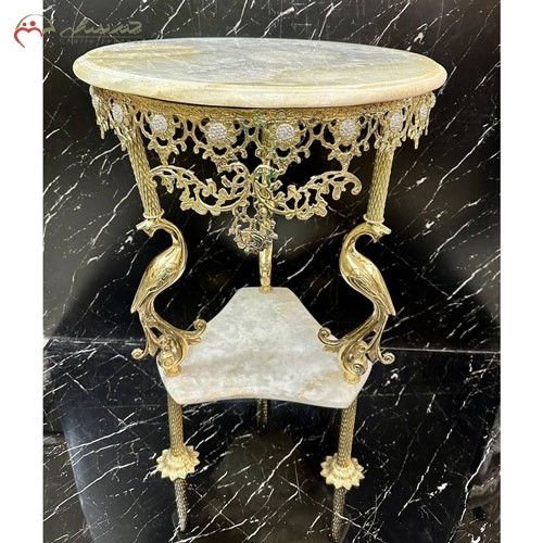 میز خاطره برنزی طلایی رنگ در طرح درنا دارای 3 پایه با صفحه و پایه سنگی مرمر درجه یک - هنرظریف