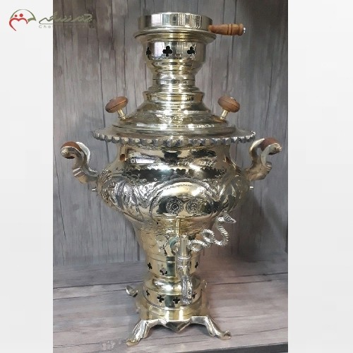 سماور ذغالی برنجی4 لیتری لبه دار با ضخامت 8 دهم، قلم زنی زیبا، دارای ضمانت نامه