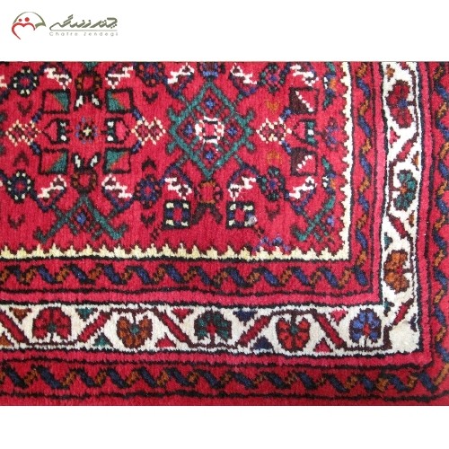 کناره دستبافت همدان کد 39076 طرح سراسر زمینه لاکی و حاشیه کرم، تراکم بالا با ضمانت