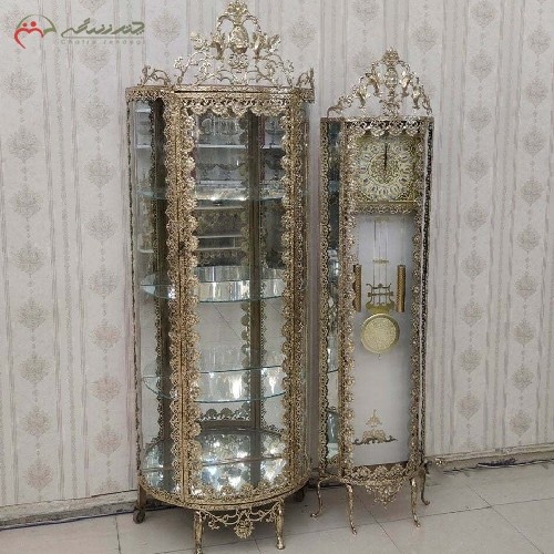ست ساعت ایستاده تاج دار و بوفه نیم گرد برنزی کد 8008 در طرح گل رز، رنگ طلایی، دارای ضمانت - هنرظریف