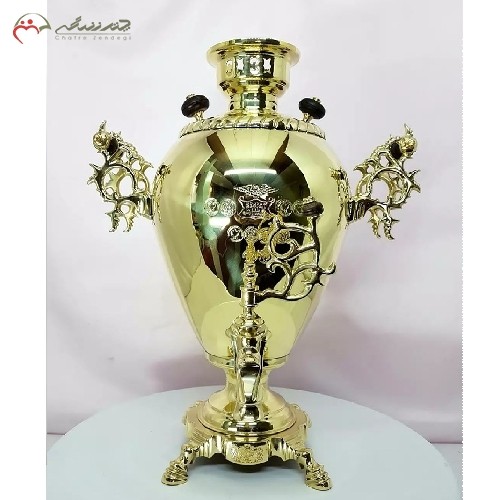 سماور 6 لیتری ذغالی برنجی ریخته گری شده با کد 114، مدل خمره ای با پایه های شبکه ای، رنگ آنتیک و طلایی، بسیار براق و درخشان - هنرظریف