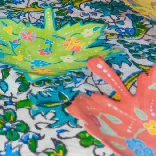 هفت سین زیبای میناکاری از جنس مس، لعاب شده و کوره رفته و رنگ ثابت و ضد خط و خش