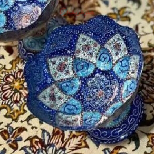 هفت سین مسی، مینا کاری شده لعاب دار، پخته شده در کوره، رنگ زیبای آبی