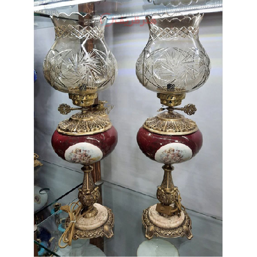 چراغ لامپا ستون سرامیکی زرشکی تمام برنج مدل لاله