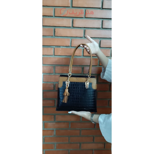 کیف دوشی مجلسی چرمی دست‌دوز با چرم طبیعی گاوی
