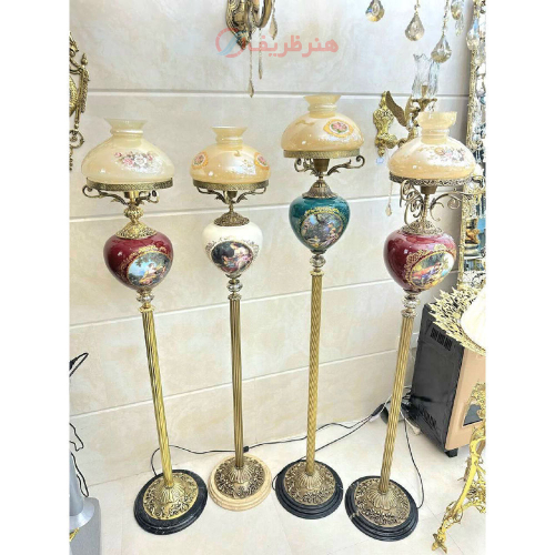 آباژور ایستاده کنار سالنی برنزی | مدل پایه گرد کلاسیک