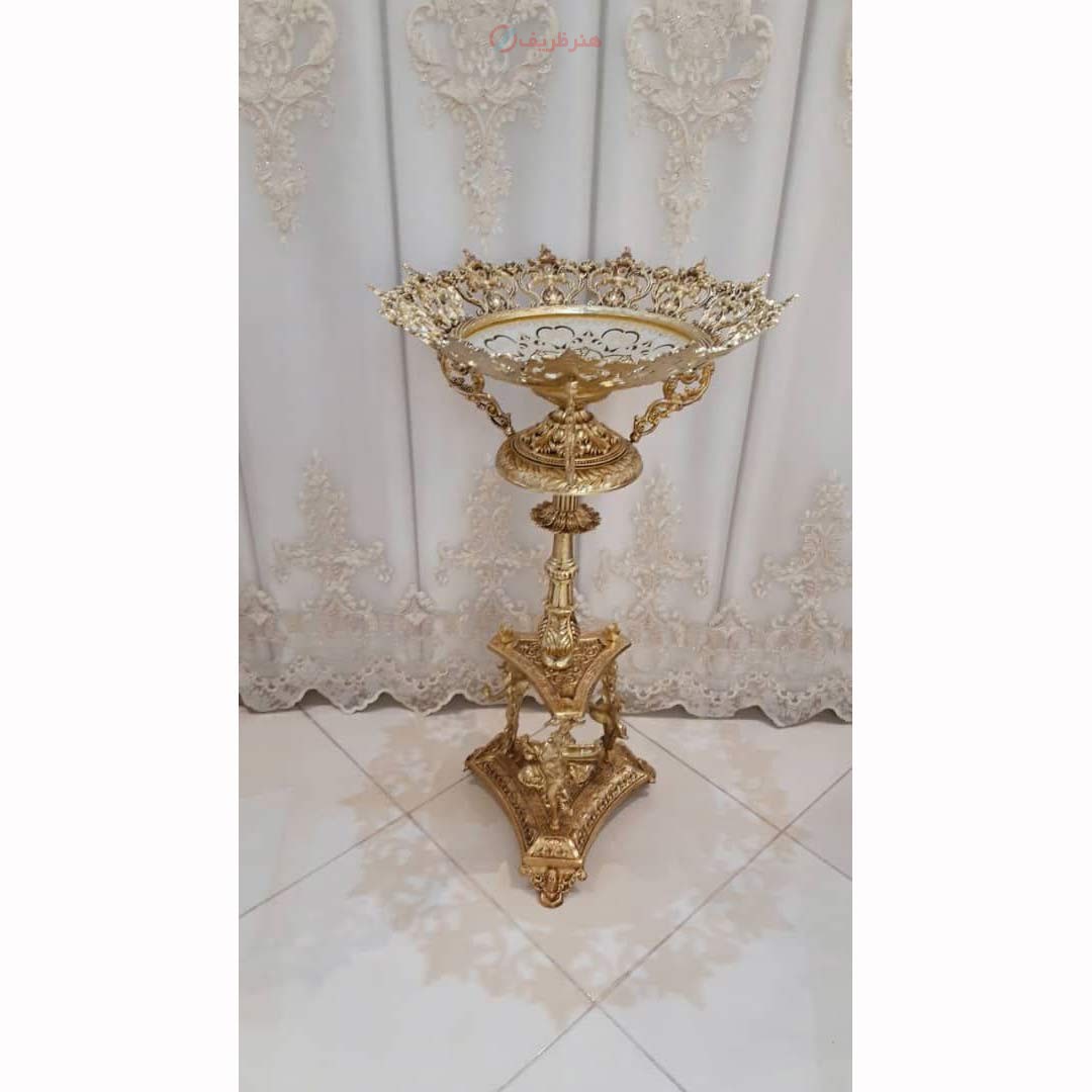 میوه خوری کنارسالنی سه بانو، جنس آلیاژ آلومینیوم، آبکاری برنز، محصول اصفهان