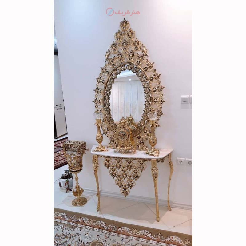 آینه کنسول بیضی تاجدار، جنس آلیاژ آلومینیوم با آبکاری برنز