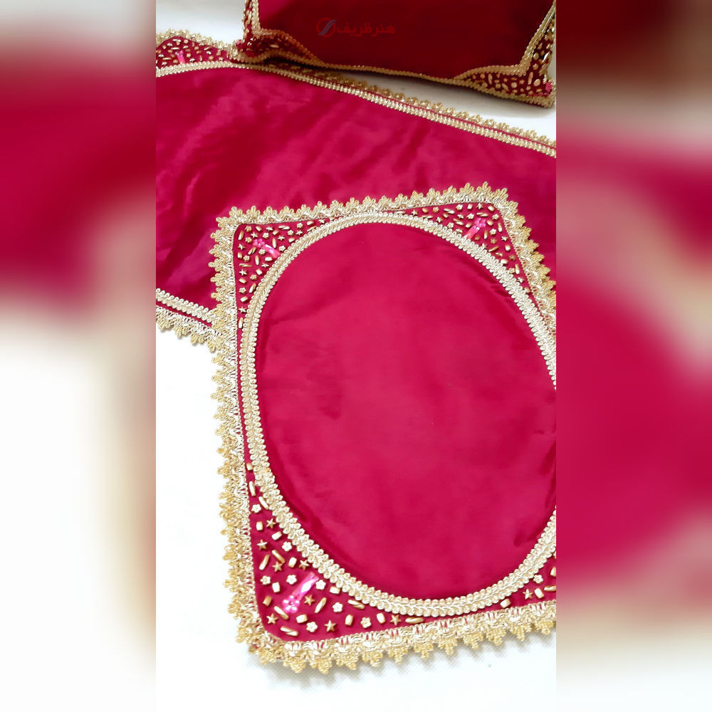 ست سه تکه رومیزی سنگ دوزی  B-13 با پارچه مخمل