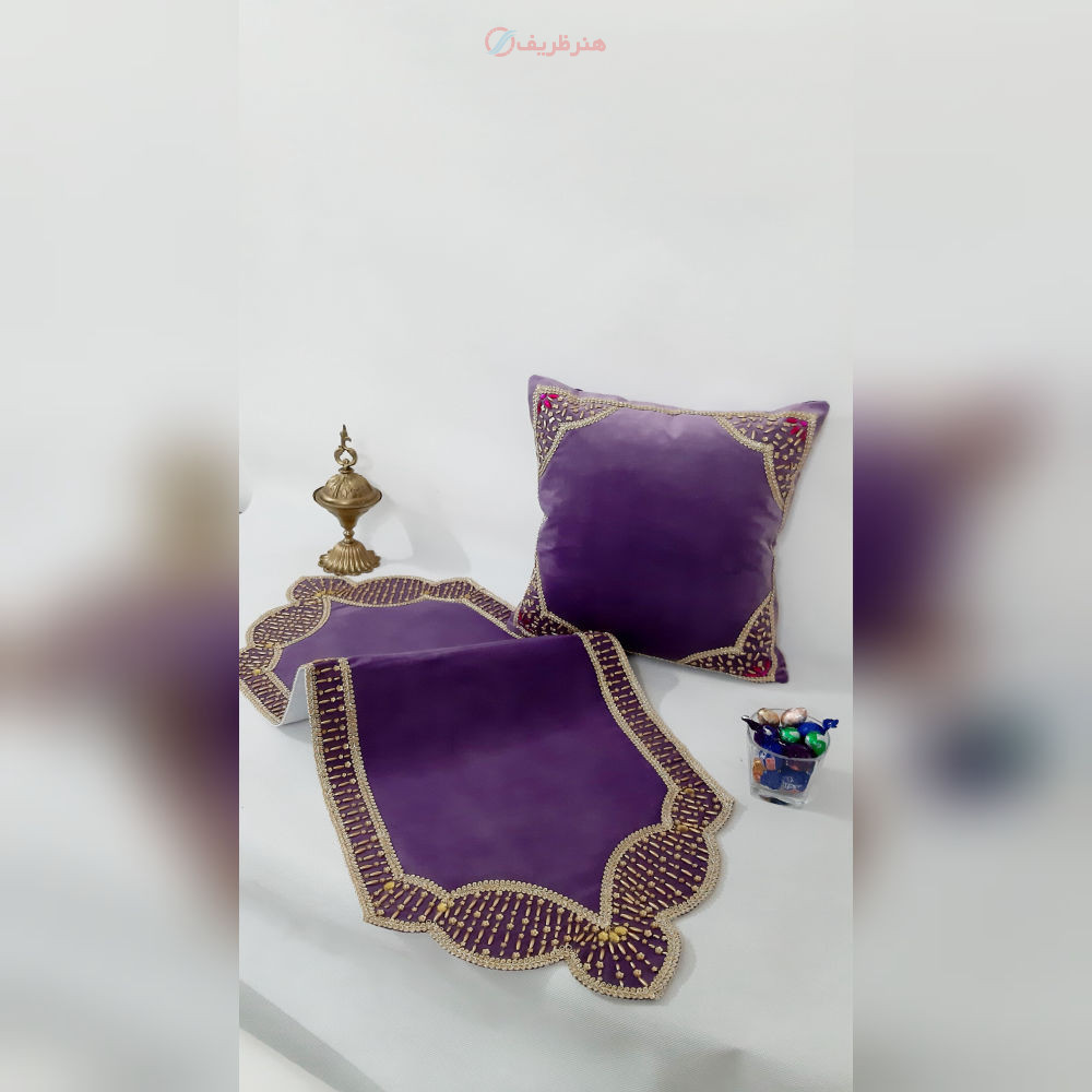 رومیزی مستطیل سنگ دوزی پارچه مخمل  B-9، طرح خاص چشم نظر با سنگ های بسیار زیبای طلایی