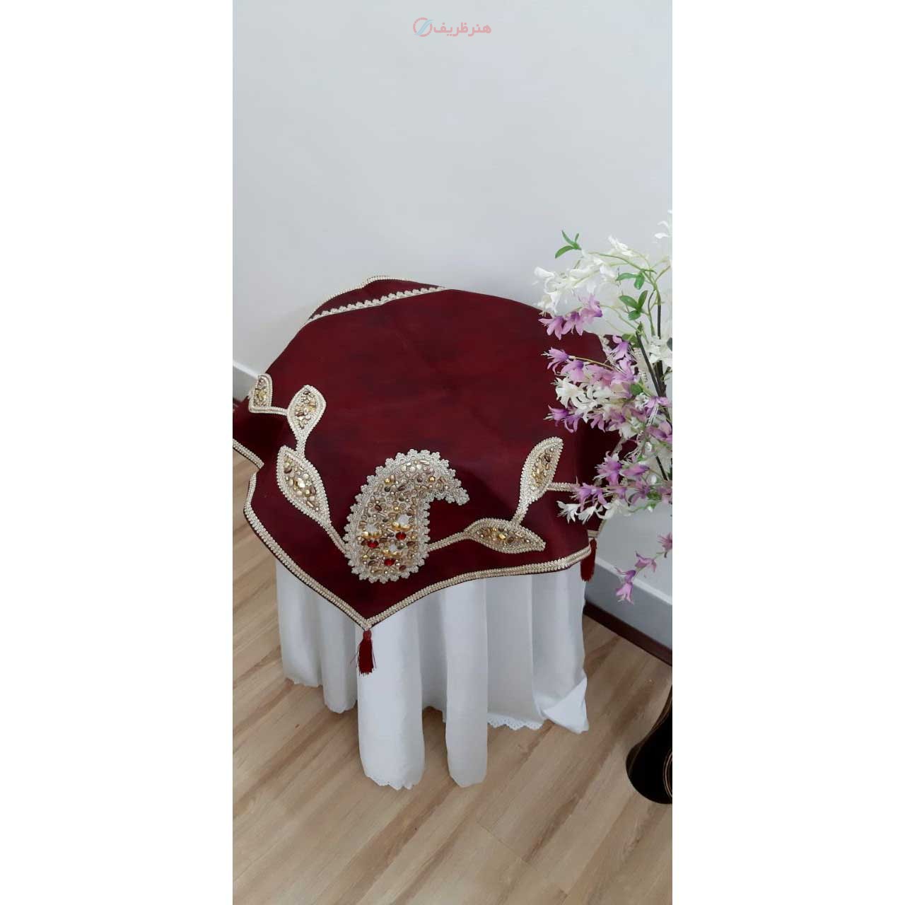رومیزی مربع مخمل سنگ دوزی B-19 سنگ دوزی با پارچه تور و دوخت تمیز با کیفیت - هنرظریف