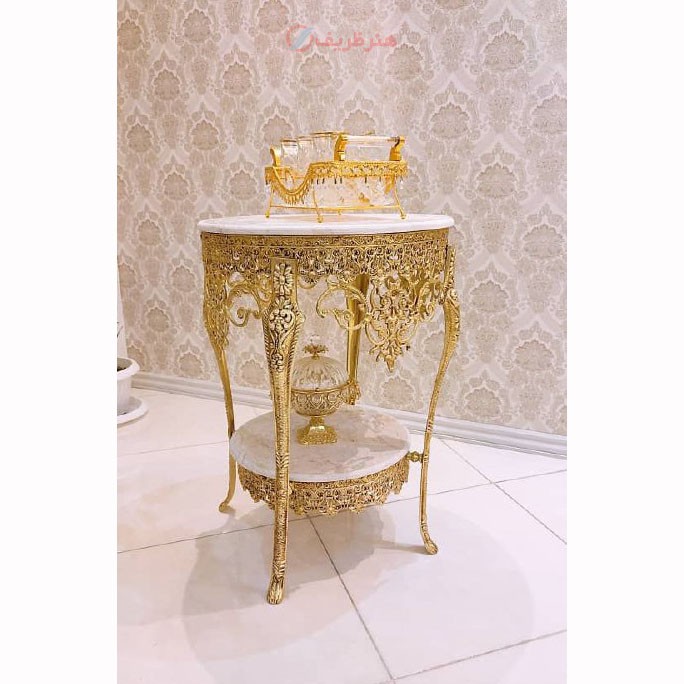 میز خاطره قطر 50 چهار تاج جنس آلیاژ آلومینیوم آبکاری برنز رنگ ثابت، محصول اصفهان - هنرظریف