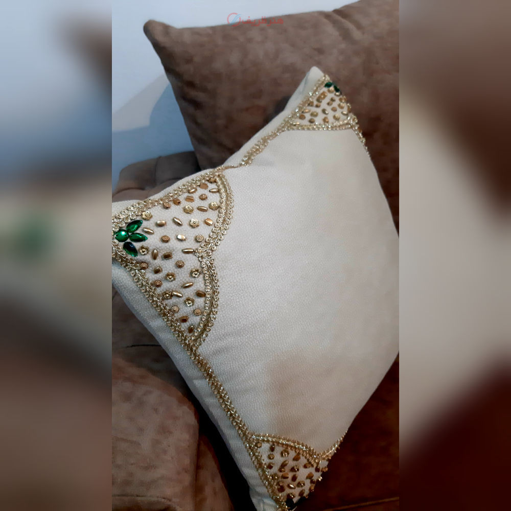 کاور کوسن سنگ دوزی روی پارچه مخمل قابل شستشو