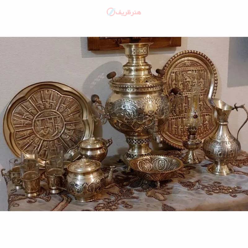 سماور ذغالی برنجی 6 لیتری قلم دست و همراه با سرویس 14 تکه  - هنرظریف