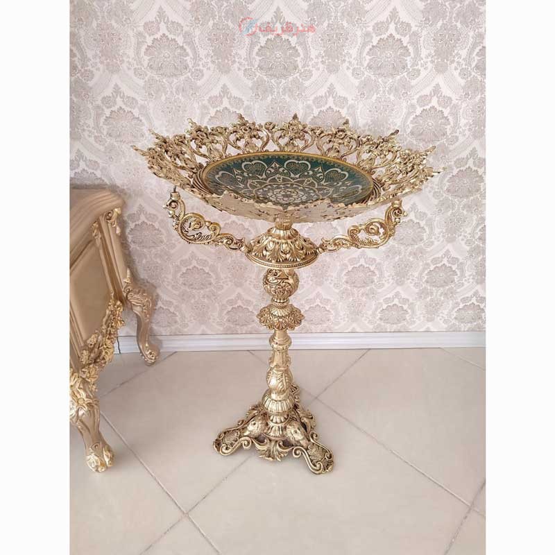 کنارسالنی میوه خوری تک پایه سه رخ، کاسه کرم، مشکی، سبز، جنس آلیاژ - هنرظریف