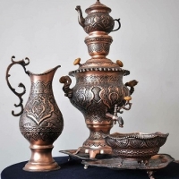 خرید، قیمت و مشخصات سرویس سماور ریز قلم‌ برنجی 5 لیتری، ریز قلم و رنگ کوره ای ثابت | هنرظریف