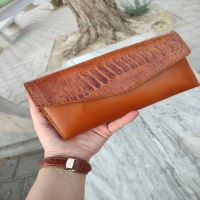 کیف دستی زنانه چرم طبیعی گاوی و چرم زیبای ساق شتر مرغ دوخته شده با نخ ابریشم ترک | هنرظریف