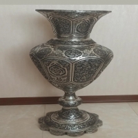 مشخصات، خرید و قیمت گلدان مسی قلم زنی شده 1 متر - هنرظریف