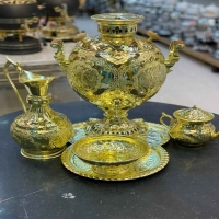 خرید و مشخصات سرویس کامل سماور برنجی 8 لیتری گازی با رنگ ثابت، زیر قیمت بازار - هنرظریف