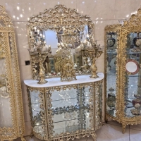 خرید، قیمت و مشخصات کنسول پایه خراطی، چوب روس، روکش مازول ایتالیا جنس برنز و برنج_ هنرظریف